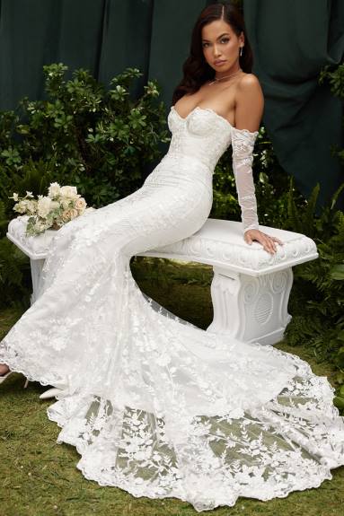 matrimoni esso House of CB Abito da sposa Isabelle in pizzo bianco a maniche lunghe X44T1139
