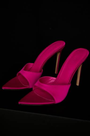 scarpe esso House of CB bellissimi zoccoli rosa a punta con tacco alto X44T1073