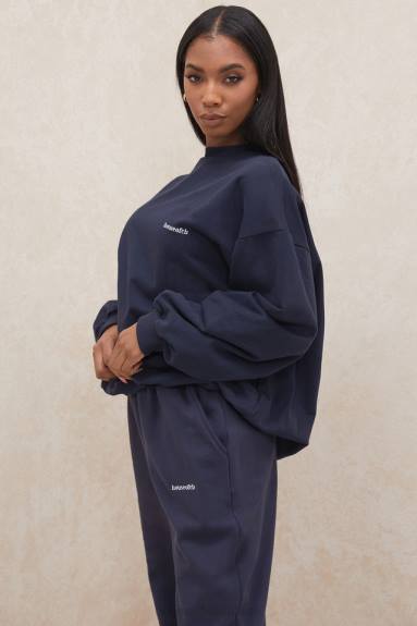 vestiario esso House of CB Felpa girocollo oversize di Tommy Navy X44T800