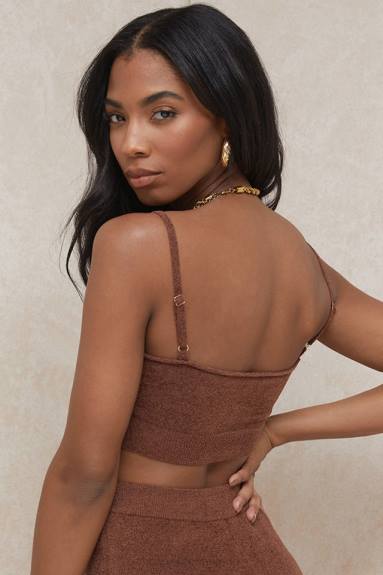 vestiario esso House of CB Top corto in maglia soffice color cioccolato Lorna X44T778