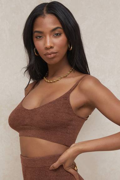 vestiario esso House of CB Top corto in maglia soffice color cioccolato Lorna X44T778