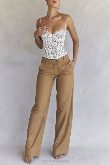 vestiario esso House of CB Pantaloni sartoriali rilassati Cameron Caramello X44T907