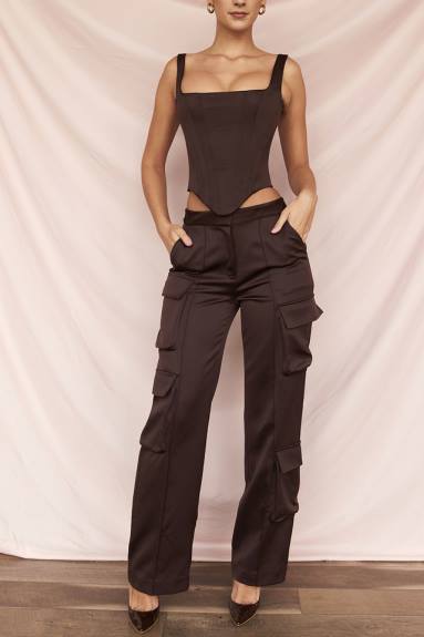 vestiario esso House of CB pantaloni cargo in raso color cioccolato Daria X44T939