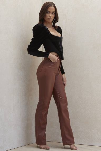 vestiario esso House of CB pantaloni in pelle vegana elasticizzata marrone chiaro Inaya X44T1011