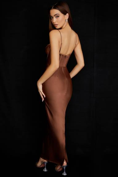 vestiario esso House of CB Abito lungo con corsetto color cioccolato charmaine X44T514