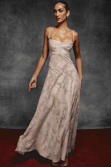 vestiario esso House of CB maxi abito lungo in pizzo floreale rosa tenue sul retro X44T366